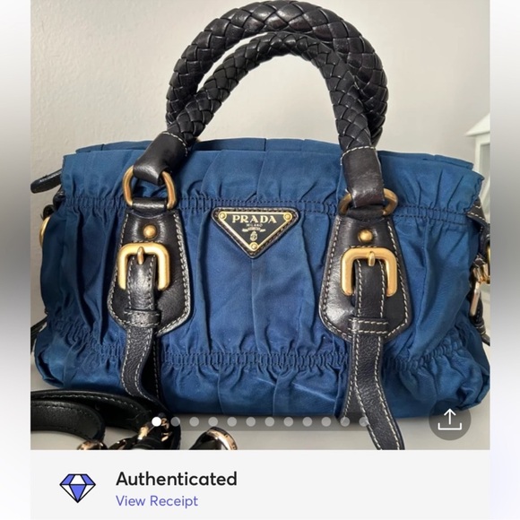 Prada Tessuto Nylon and Leather Gaufré Satchel. A truly timeless piece. - Picture 3 of 16